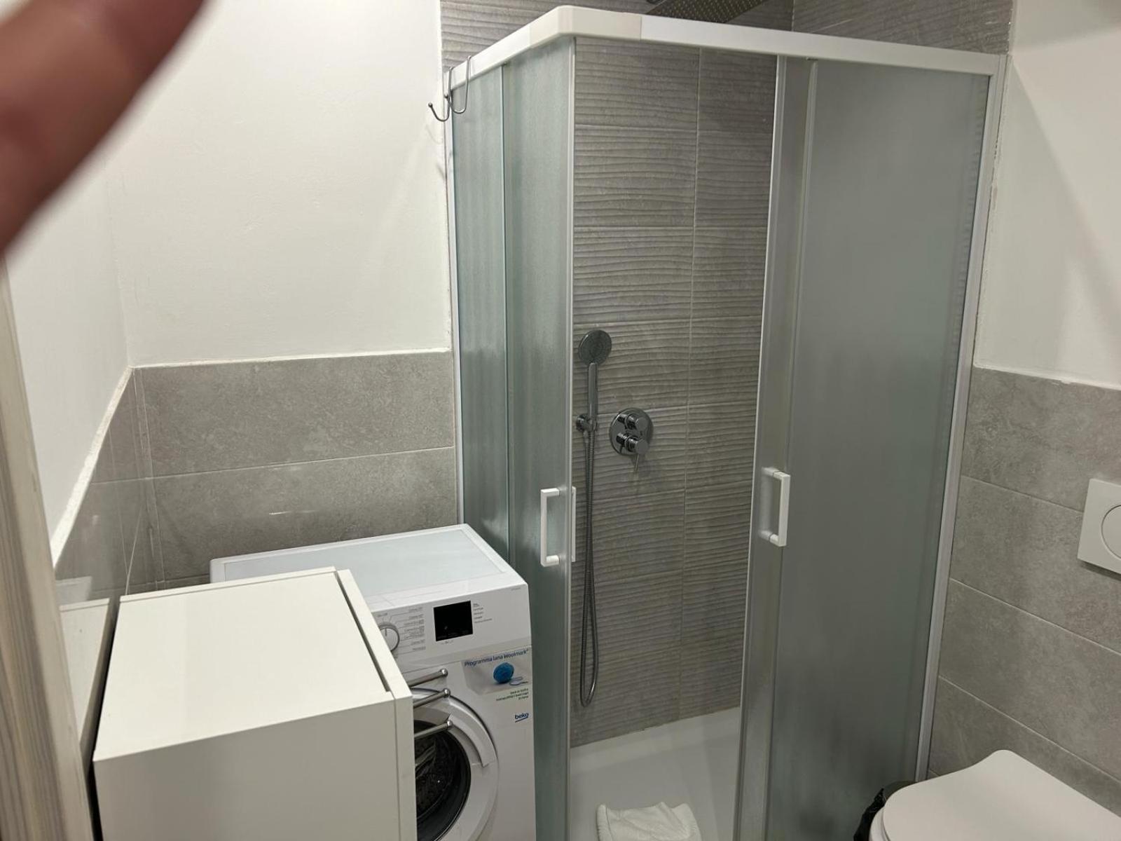 Easy Room Italy Mailand Exterior foto